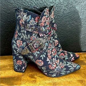 Badgley Mischka Pink and Blue Heeled Boots